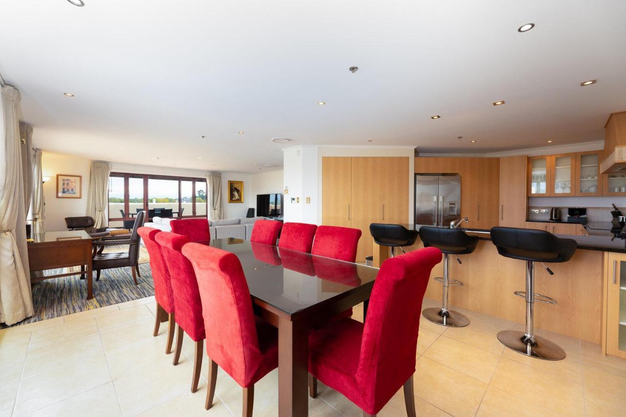 כרייסטצ'רץ' Fino Hotel & Suites מראה חיצוני תמונה
