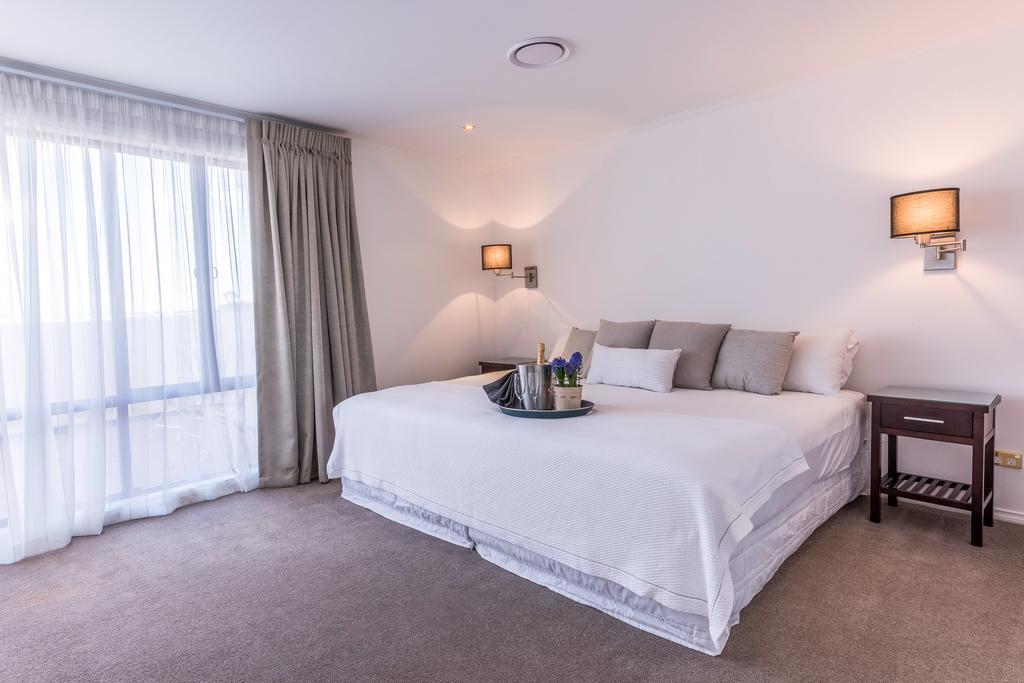 כרייסטצ'רץ' Fino Hotel & Suites מראה חיצוני תמונה