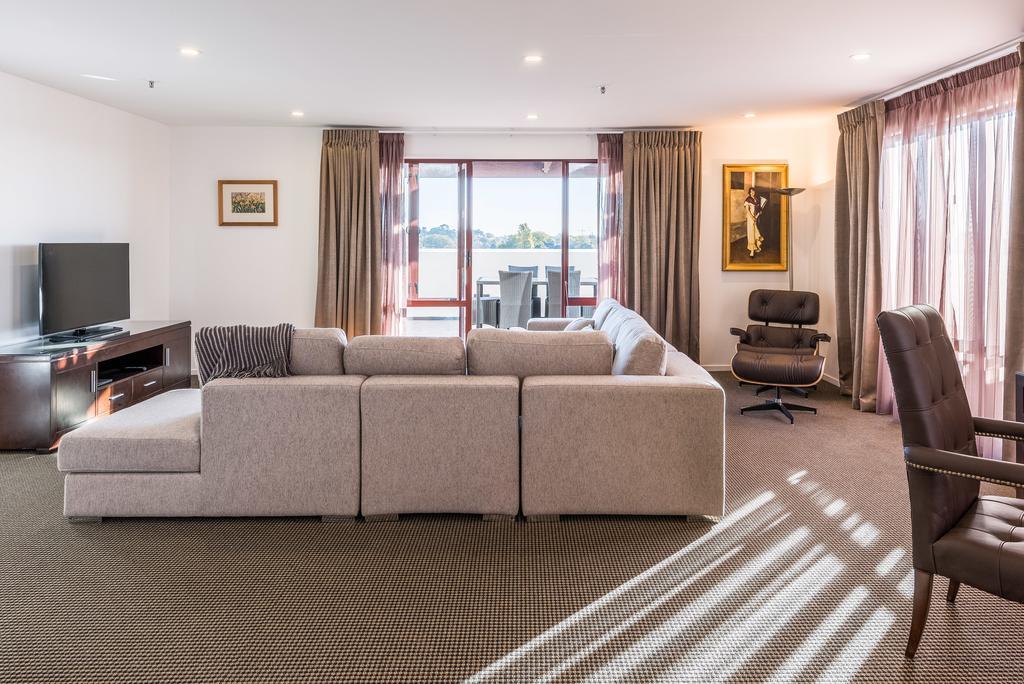כרייסטצ'רץ' Fino Hotel & Suites מראה חיצוני תמונה