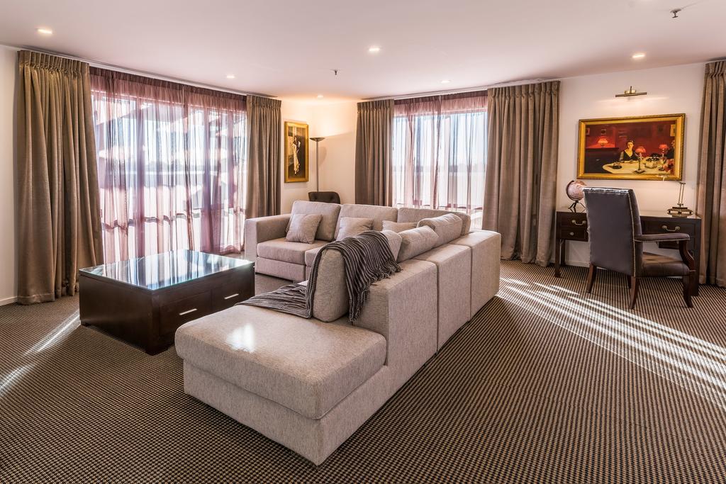 כרייסטצ'רץ' Fino Hotel & Suites מראה חיצוני תמונה